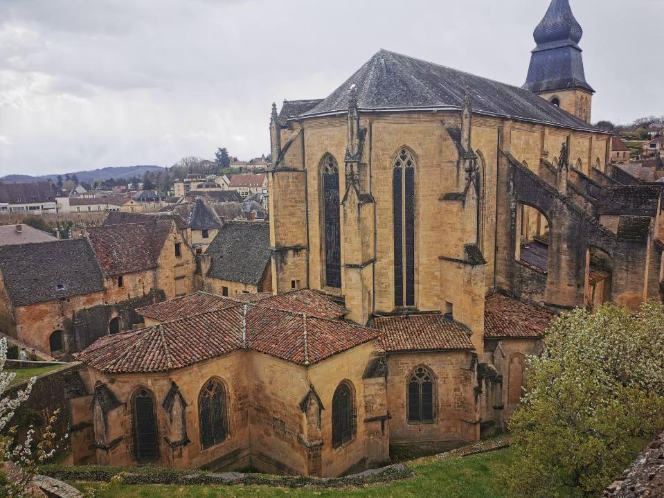 Апартаменты Loft Montaigne Cite Medievale Sarlat Экстерьер фото